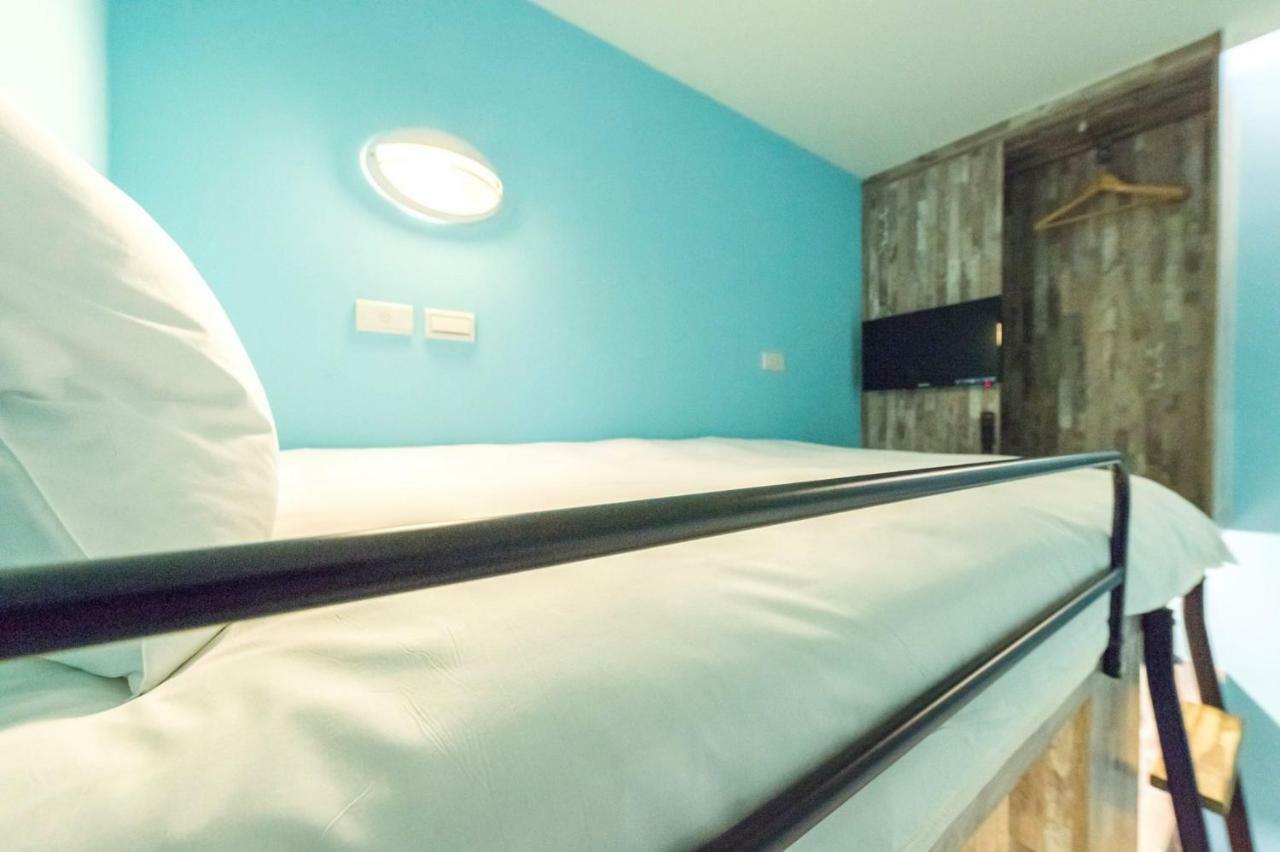 Divecube Hotel Taizhong Zewnętrze zdjęcie
